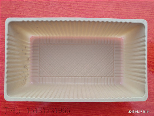 鑫鑫生產(chǎn)吸塑托盤不抄捷徑，實(shí)打?qū)? width=