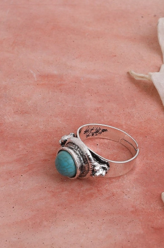 Oval Shaped Turquoise Stone Ring
